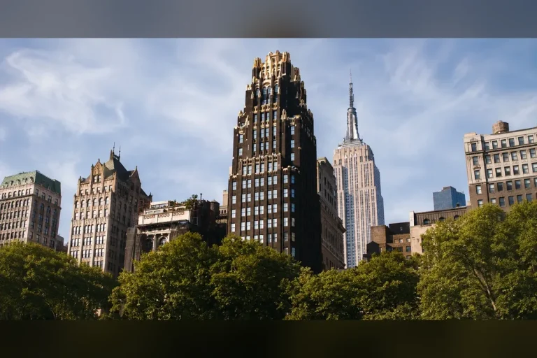 Bryant Park Hotel logo