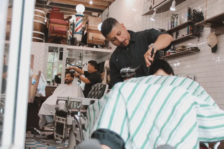 Groomers and Pomade logo